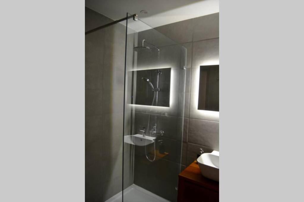 Sliema, Stylish 2 Bedroom Apartment With Parking Exterior photo