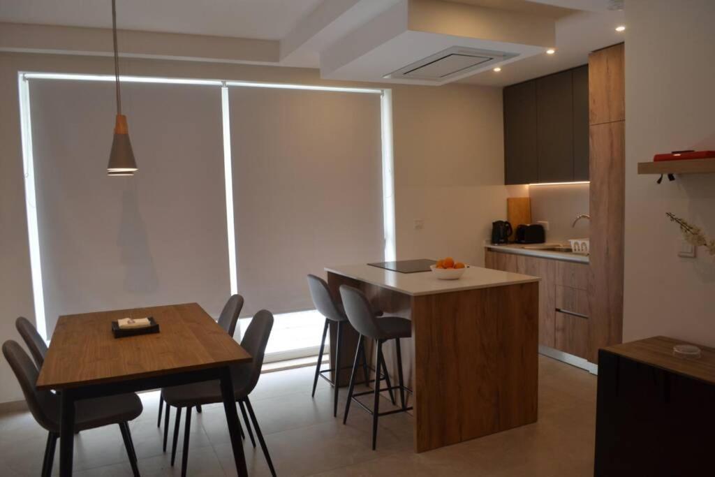 Sliema, Stylish 2 Bedroom Apartment With Parking Exterior photo